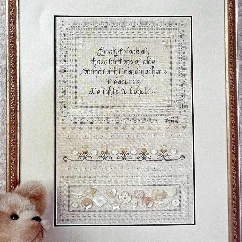 Sue Hillis Antique‎ Button Sampler Cross Stitch Pattern Collection Grandma Vtg